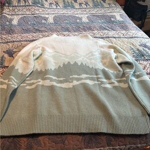 Women’s Scenic Landscape Crewneck Sweater. Never worn